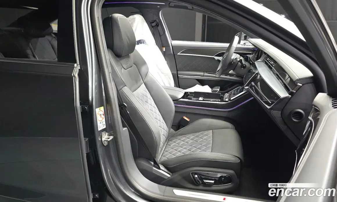 Audi S8 2025 4.0 АКПП, фото 18