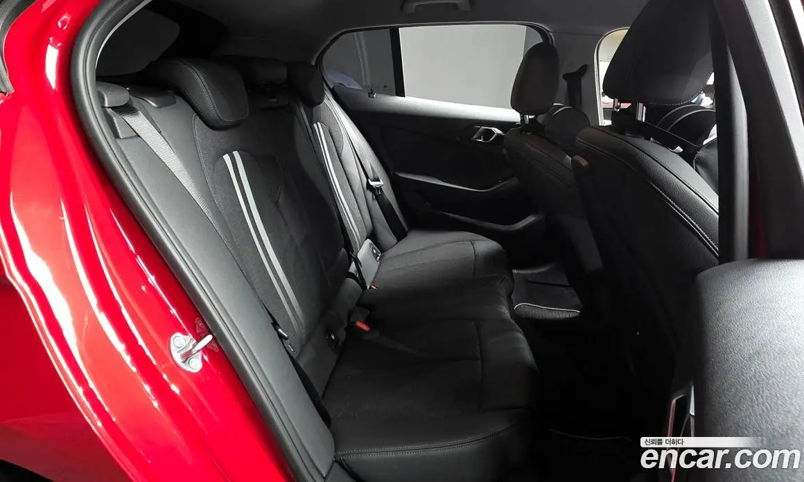 BMW 1 серия 2020 2.0 автомат (гидро), фото 18