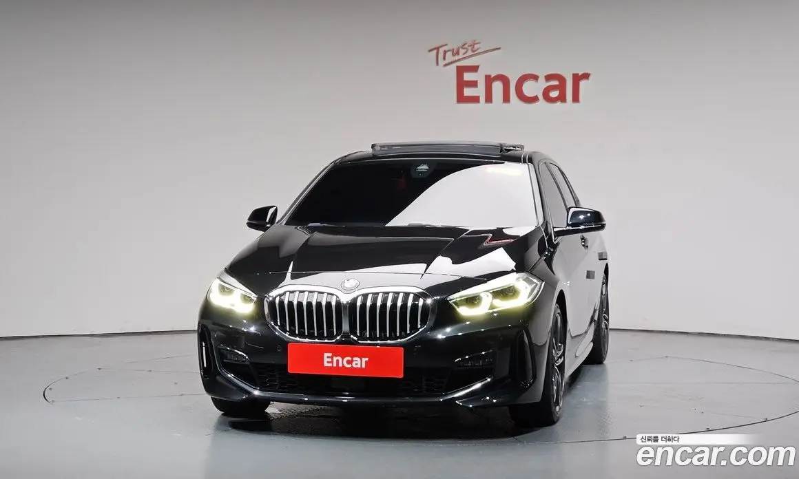 BMW 1 серия 2021 2.0 автомат (гидро), фото 2 BMW 1 серия 2021 2.0 автомат (гидро), фото 2