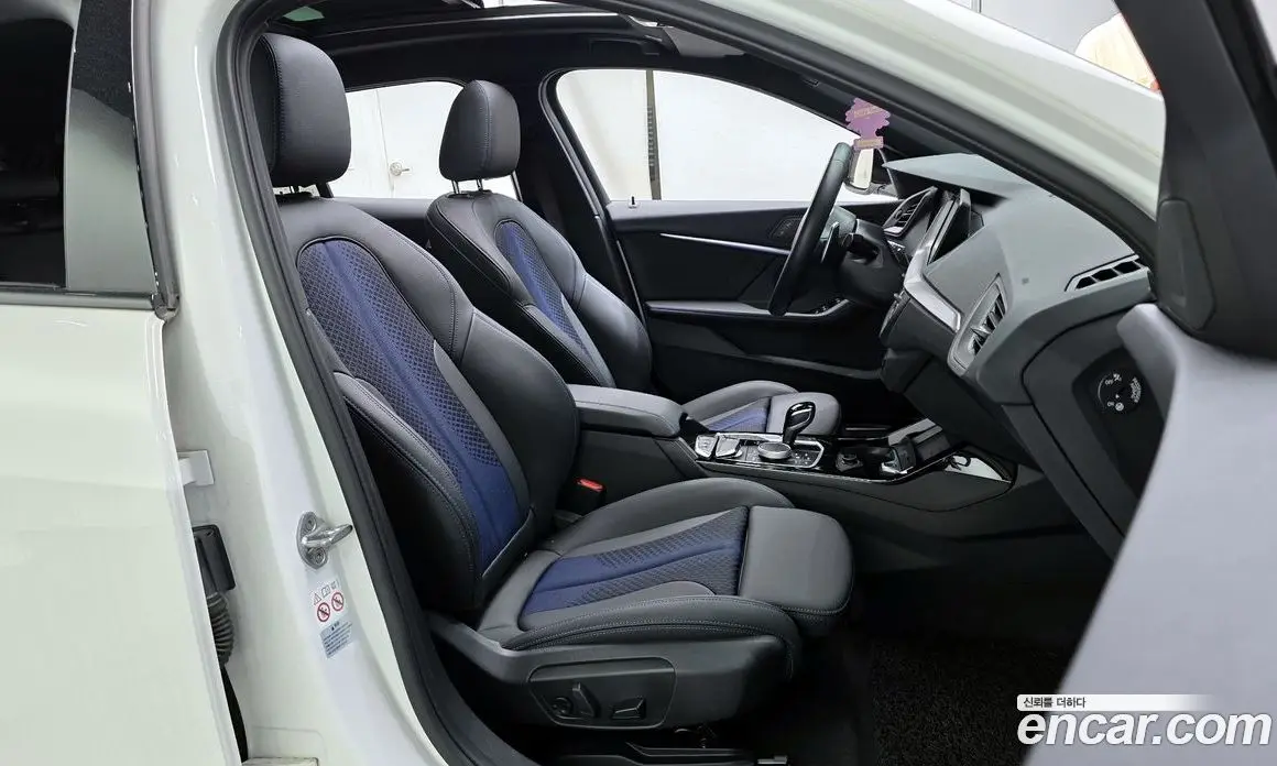 BMW 1 серия 2023 2.0 автомат (гидро), фото 16