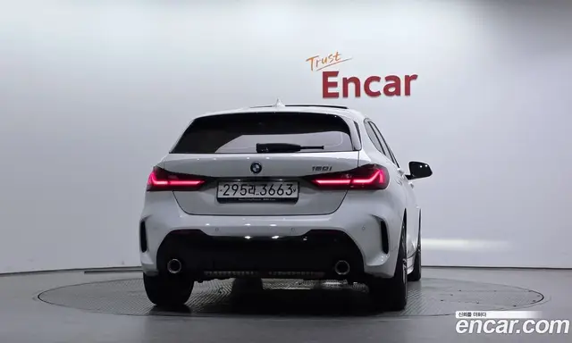 BMW 1 серия 2023 2.0 автомат (гидро), миниатюра 4
