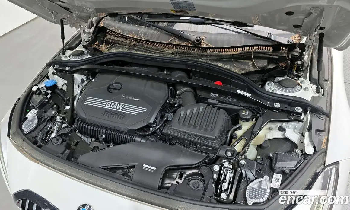 BMW 1 серия 2023 2.0 автомат (гидро), фото 6