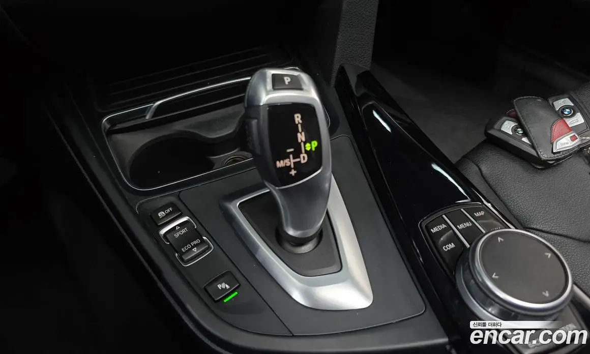 BMW 3 серия 2018 2.0 автомат (гидро), фото 12 BMW 3 серия 2018 2.0 автомат (гидро), фото 12