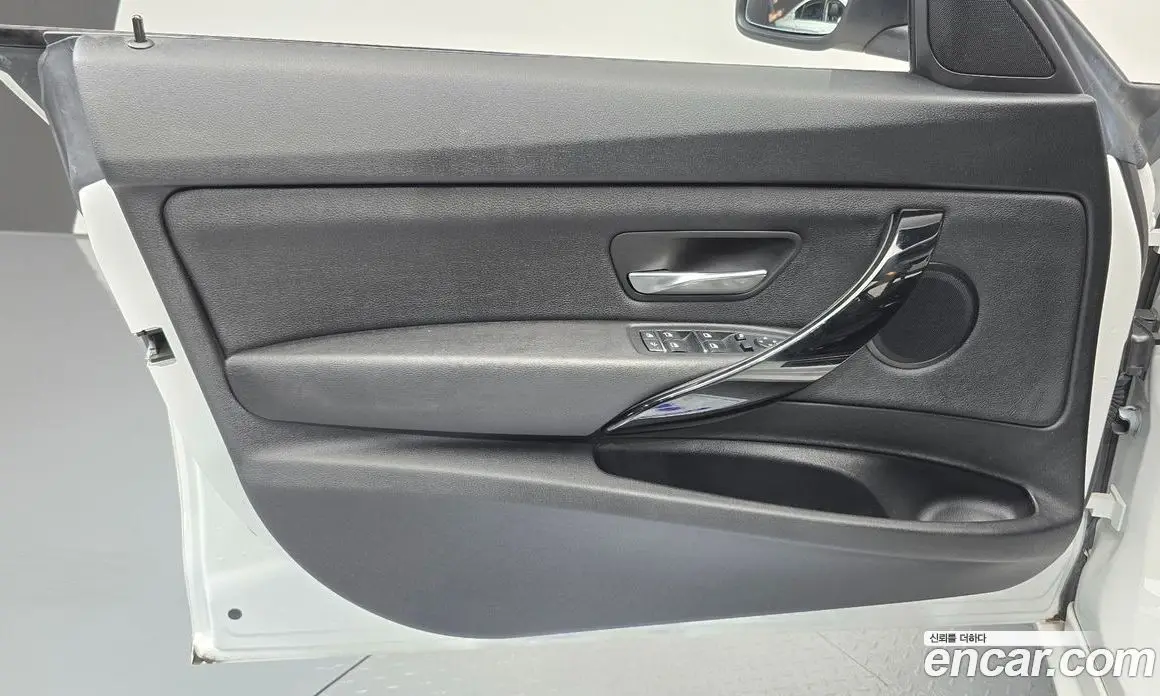 BMW 3 серия 2018 2.0 автомат (гидро), фото 14 BMW 3 серия 2018 2.0 автомат (гидро), фото 14