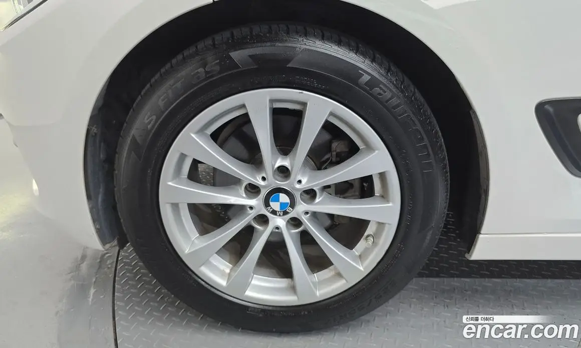BMW 3 серия 2018 2.0 автомат (гидро), фото 5 BMW 3 серия 2018 2.0 автомат (гидро), фото 5