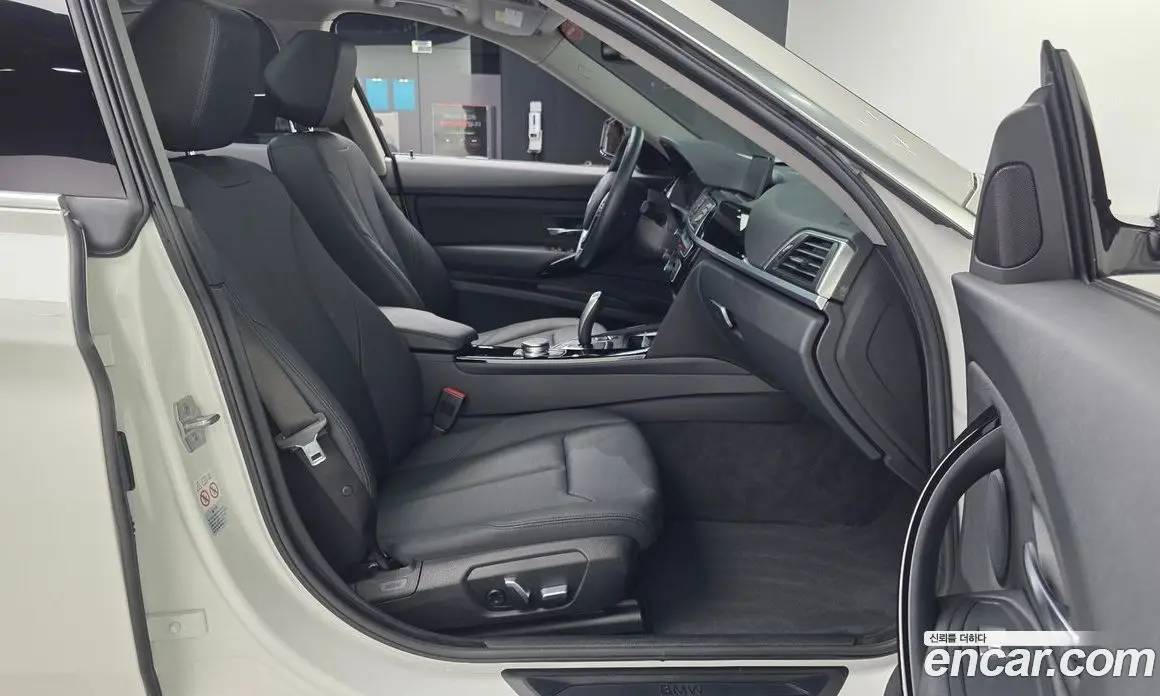 BMW 3 серия 2020 2.0 автомат (гидро), фото 17 BMW 3 серия 2020 2.0 автомат (гидро), фото 17