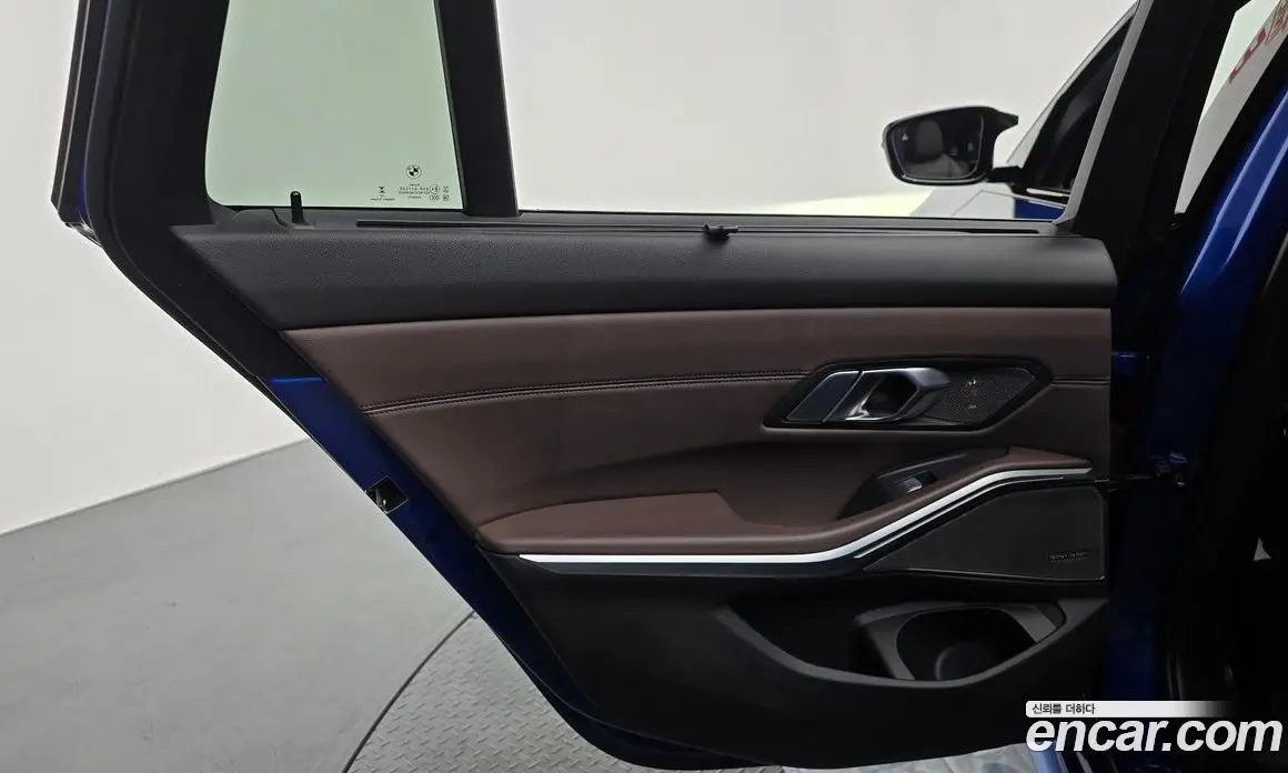 BMW 3 серия 2023 3.0 автомат (гидро), фото 14 BMW 3 серия 2023 3.0 автомат (гидро), фото 14