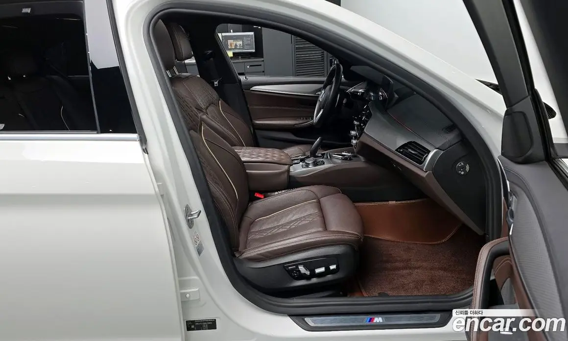 BMW 5 серия 2019 2.0 автомат (гидро), фото 16 BMW 5 серия 2019 2.0 автомат (гидро), фото 16
