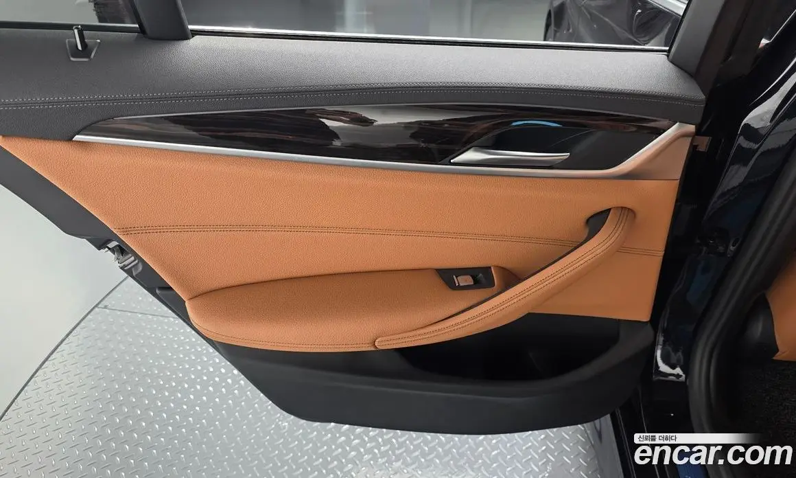 BMW 5 серия 2021 2.0 автомат (гидро), фото 14 BMW 5 серия 2021 2.0 автомат (гидро), фото 14