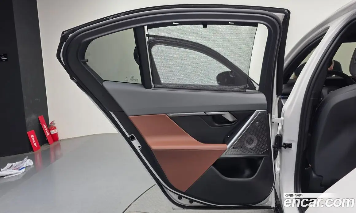 BMW 5 серия 2024 2.0 автомат (гидро), фото 15
