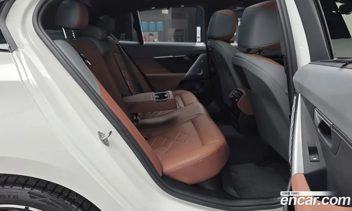 BMW 5 серия 2024 2.0 автомат (гидро), фото 18