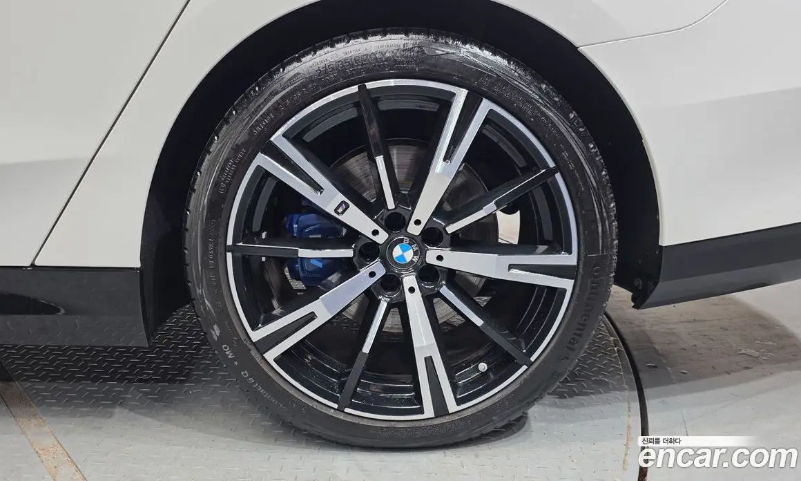 BMW 5 серия 2024 2.0 автомат (гидро), фото 7