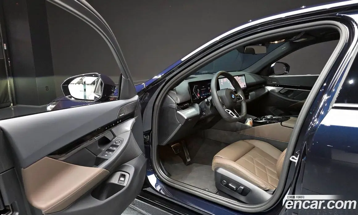 BMW 5 серия 2024 2.0 автомат (гидро), фото 13 BMW 5 серия 2024 2.0 автомат (гидро), фото 13