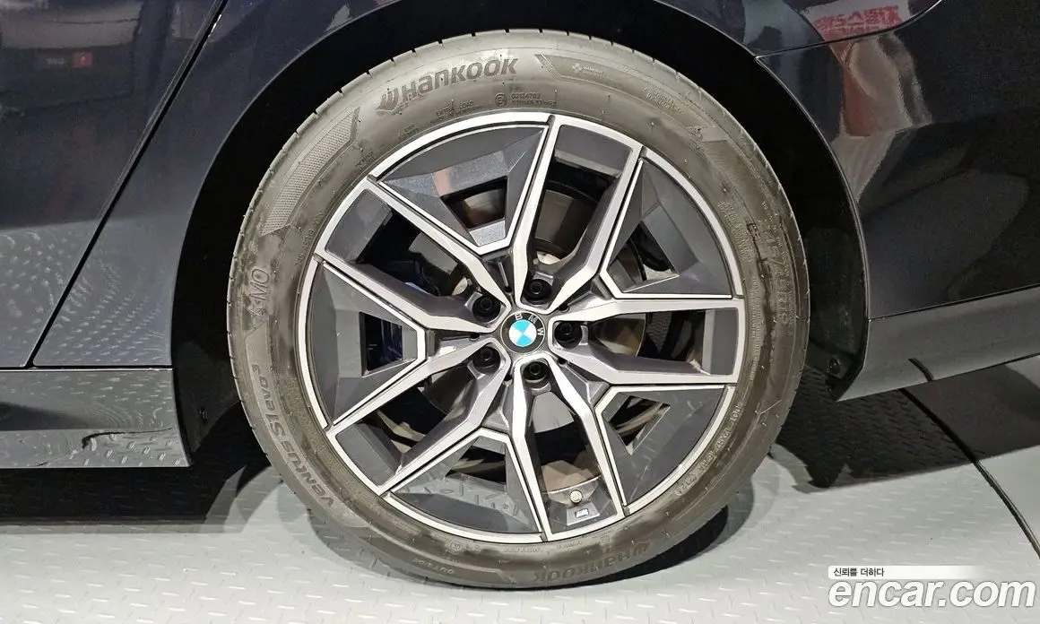 BMW 5 серия 2024 2.0 автомат (гидро), фото 7 BMW 5 серия 2024 2.0 автомат (гидро), фото 7