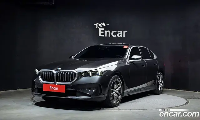 BMW 5 серия, 2025, 12 894 км