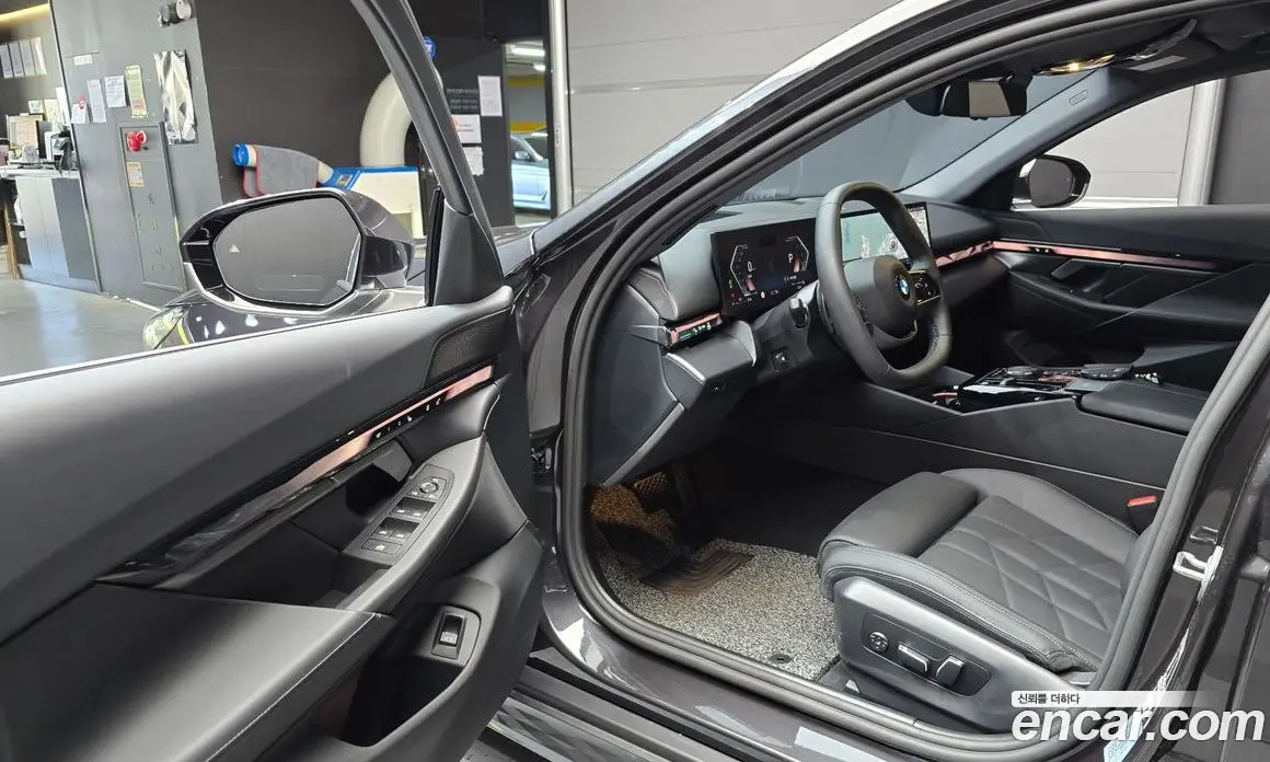 BMW 5 серия 2025 2.0 автомат (гидро), фото 13 BMW 5 серия 2025 2.0 автомат (гидро), фото 13
