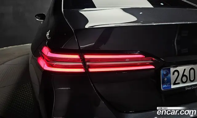 BMW 5 серия 2025 2.0 автомат (гидро), миниатюра 9 BMW 5 серия 2025 2.0 автомат (гидро), миниатюра 9