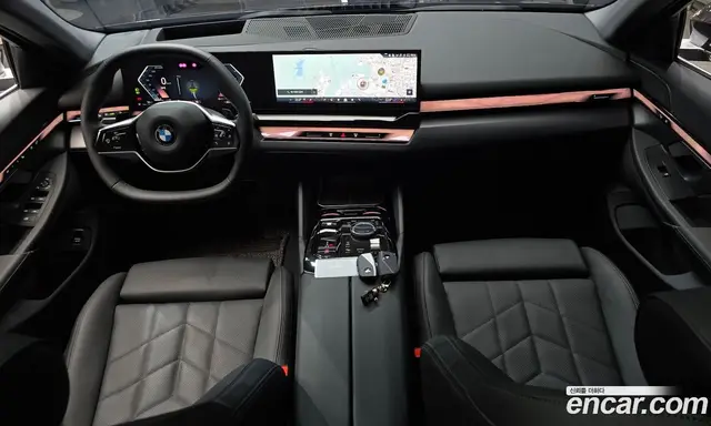 BMW 5 серия 2025 2.0 автомат (гидро), миниатюра 10 BMW 5 серия 2025 2.0 автомат (гидро), миниатюра 10
