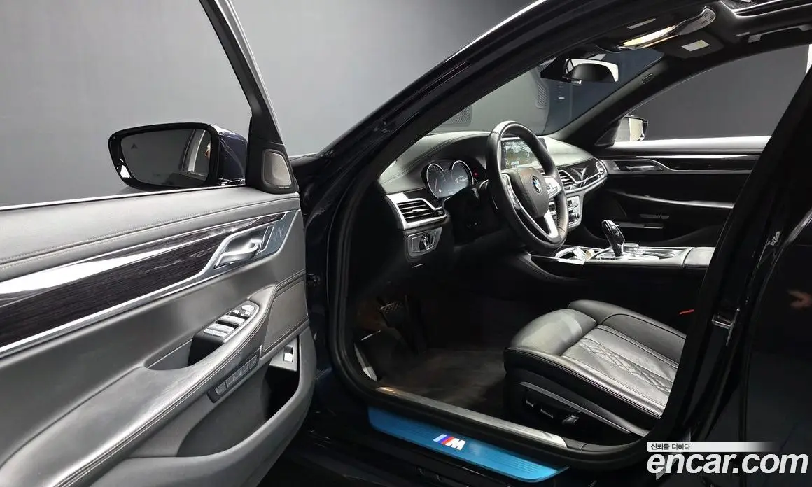 BMW 7 серия 2017 3.0 автомат (гидро), фото 12 BMW 7 серия 2017 3.0 автомат (гидро), фото 12