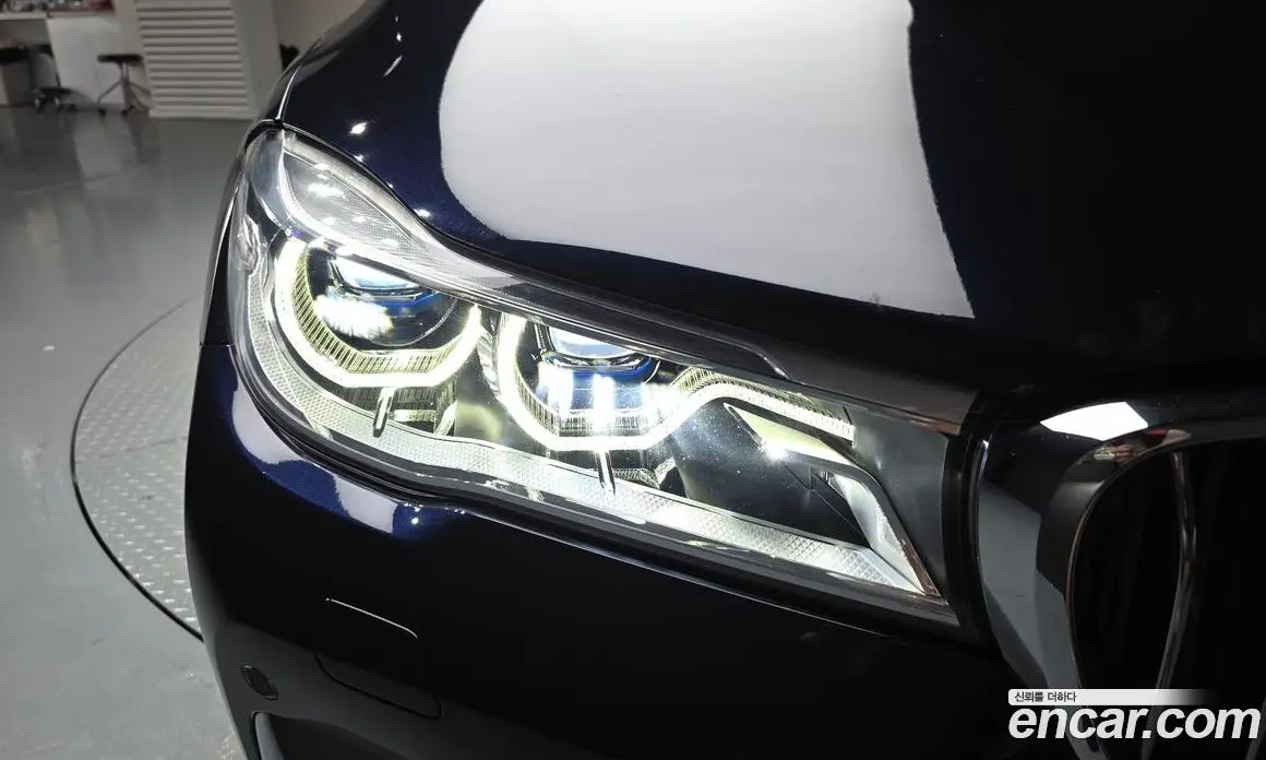 BMW 7 серия 2017 3.0 автомат (гидро), фото 7 BMW 7 серия 2017 3.0 автомат (гидро), фото 7