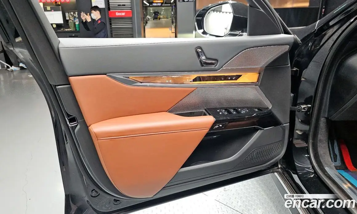 BMW 7 серия 2023 3.0 автомат (гидро), фото 14