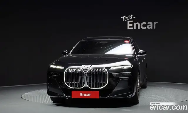 BMW 7 серия 2023 3.0 автомат (гидро), миниатюра 3