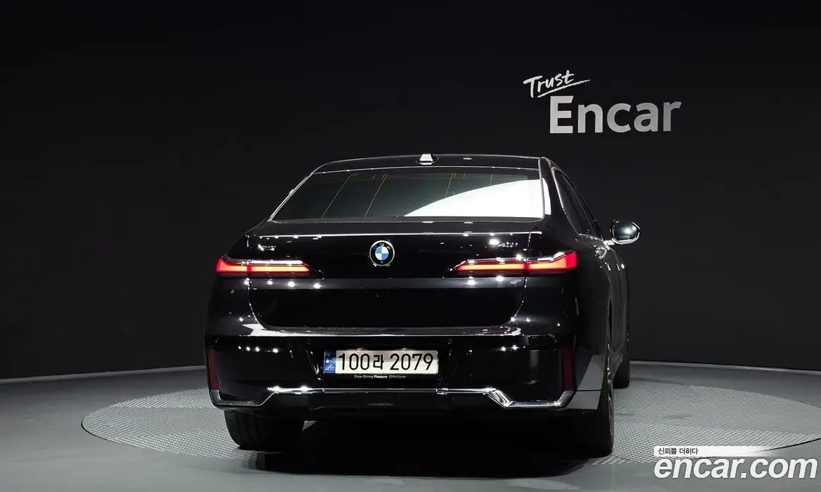 BMW 7 серия 2023 3.0 автомат (гидро), фото 4