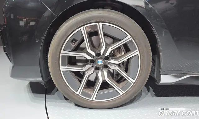 BMW 7 серия 2023 3.0 автомат (гидро), миниатюра 5