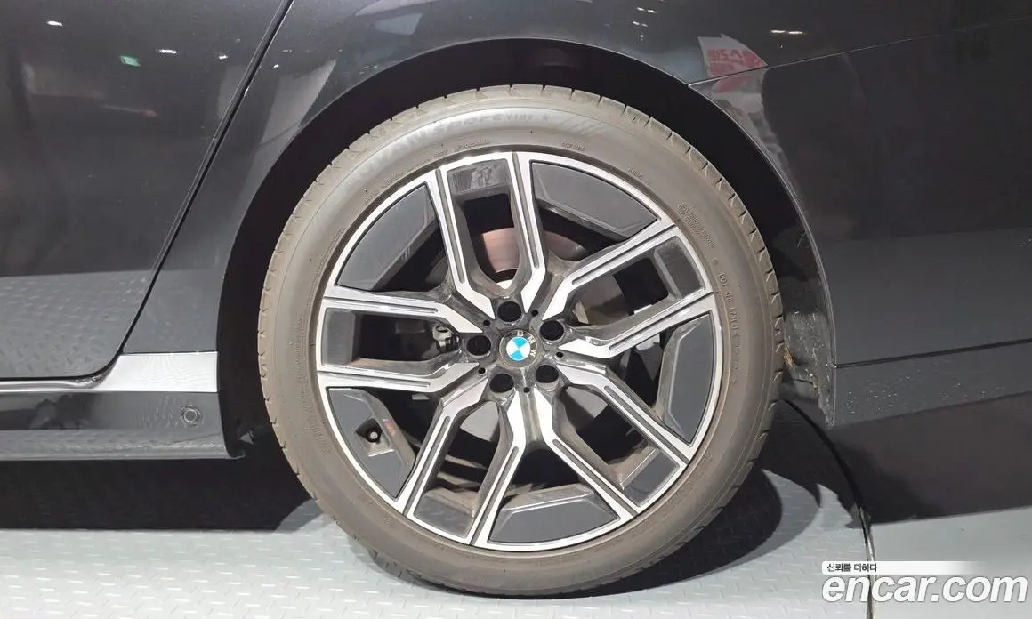 BMW 7 серия 2023 3.0 автомат (гидро), фото 7