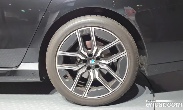 BMW 7 серия 2023 3.0 автомат (гидро), миниатюра 7