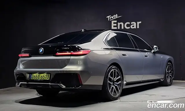 BMW 7 серия 2025 3.0 автомат (гидро), миниатюра 2