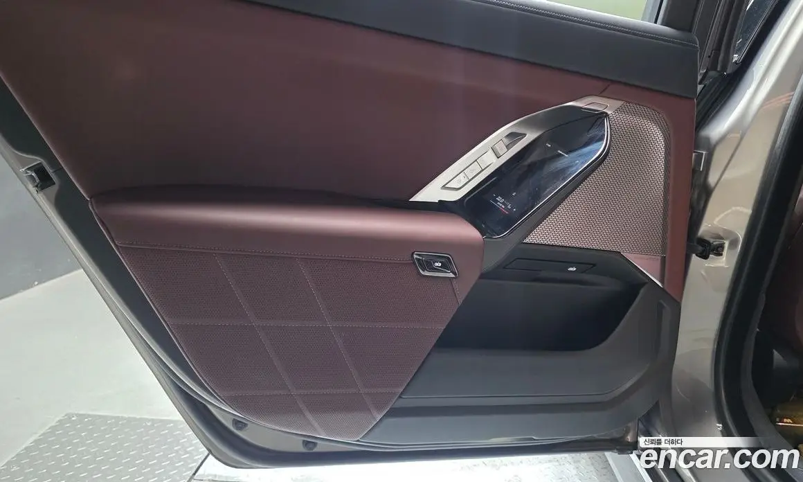 BMW 7 серия 2025 3.0 автомат (гидро), фото 15