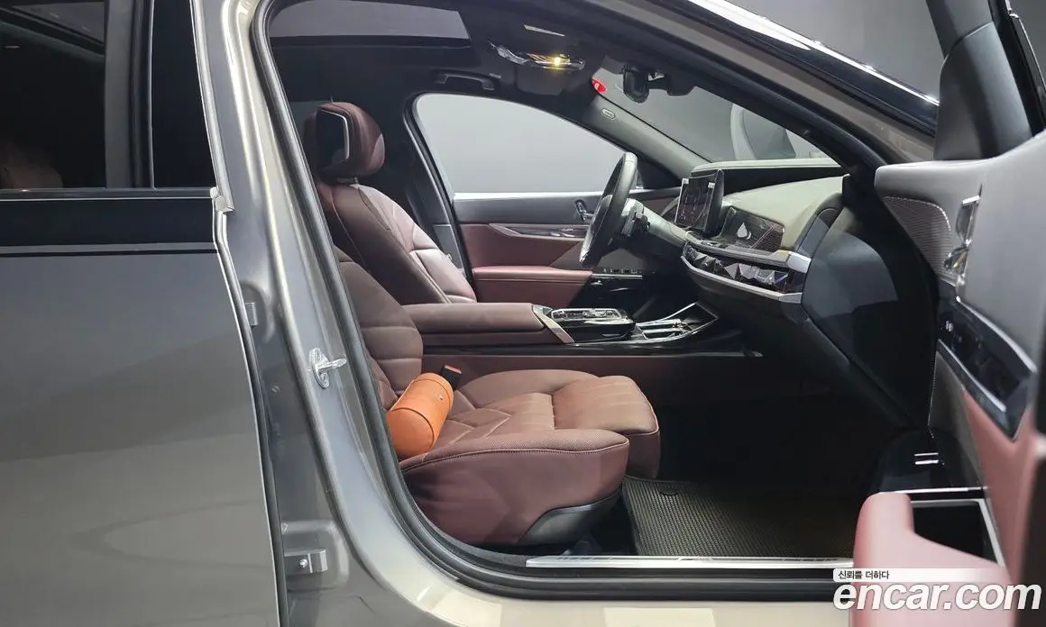 BMW 7 серия 2025 3.0 автомат (гидро), фото 16