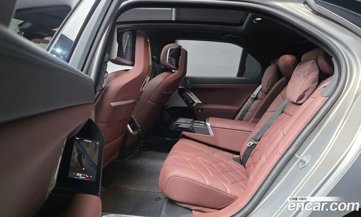 BMW 7 серия 2025 3.0 автомат (гидро), фото 18