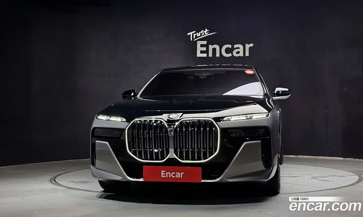 BMW 7 серия 2025 3.0 автомат (гидро), фото 3