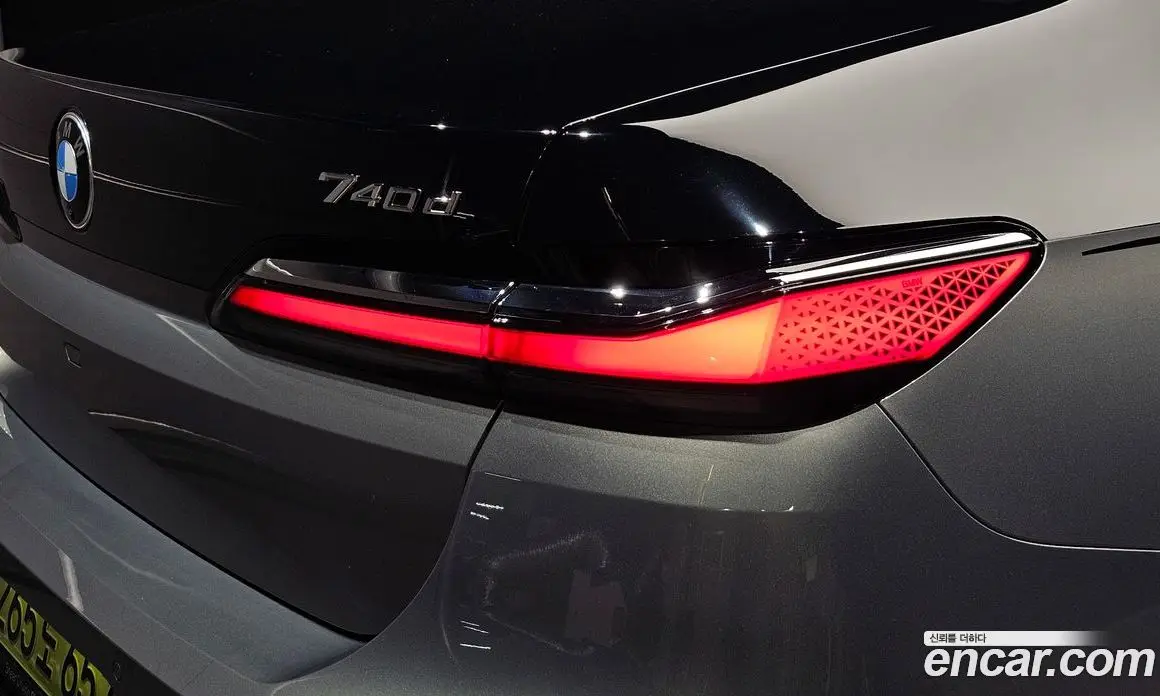 BMW 7 серия 2025 3.0 автомат (гидро), фото 9