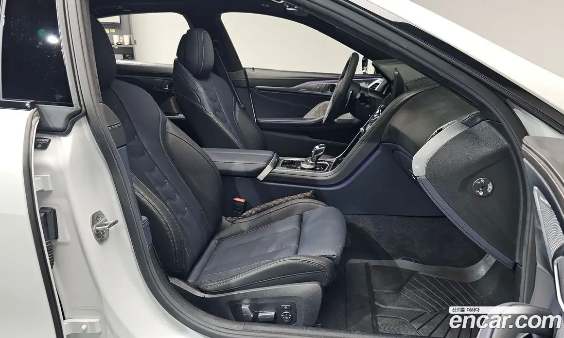 BMW 8 серия 2025 4.4 автомат (гидро), фото 15