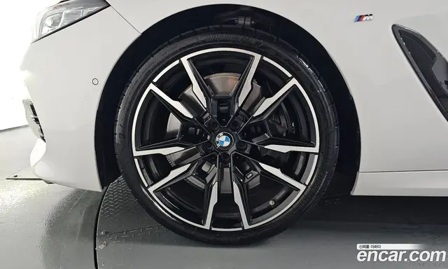BMW 8 серия 2025 4.4 автомат (гидро), миниатюра 4