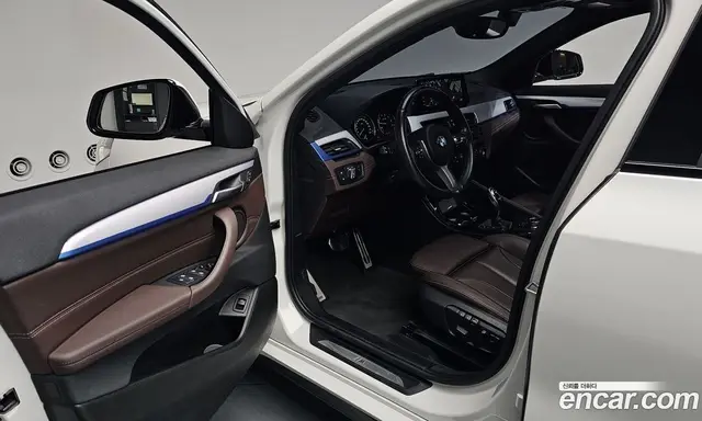 BMW X2 2023 2.0 автомат (гидро), миниатюра 12