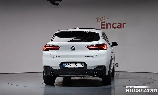 BMW X2 2023 2.0 автомат (гидро), миниатюра 3