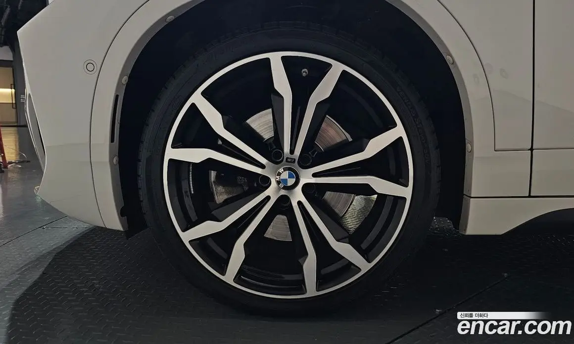 BMW X2 2023 2.0 автомат (гидро), фото 4