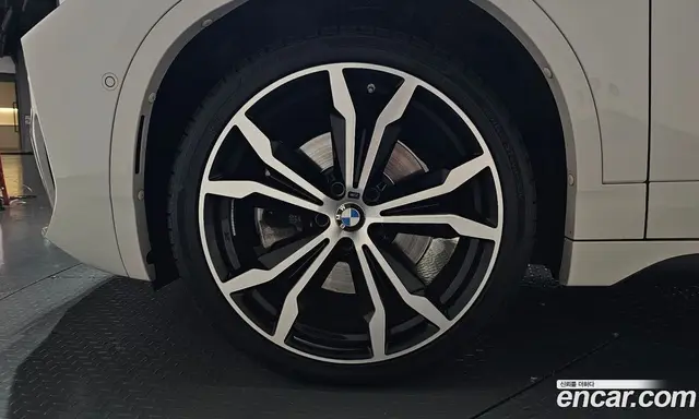 BMW X2 2023 2.0 автомат (гидро), миниатюра 4