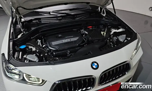 BMW X2 2023 2.0 автомат (гидро), миниатюра 5