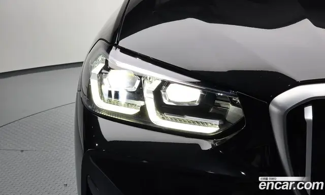 BMW X3 2022 2.0 автомат (гидро), миниатюра 7