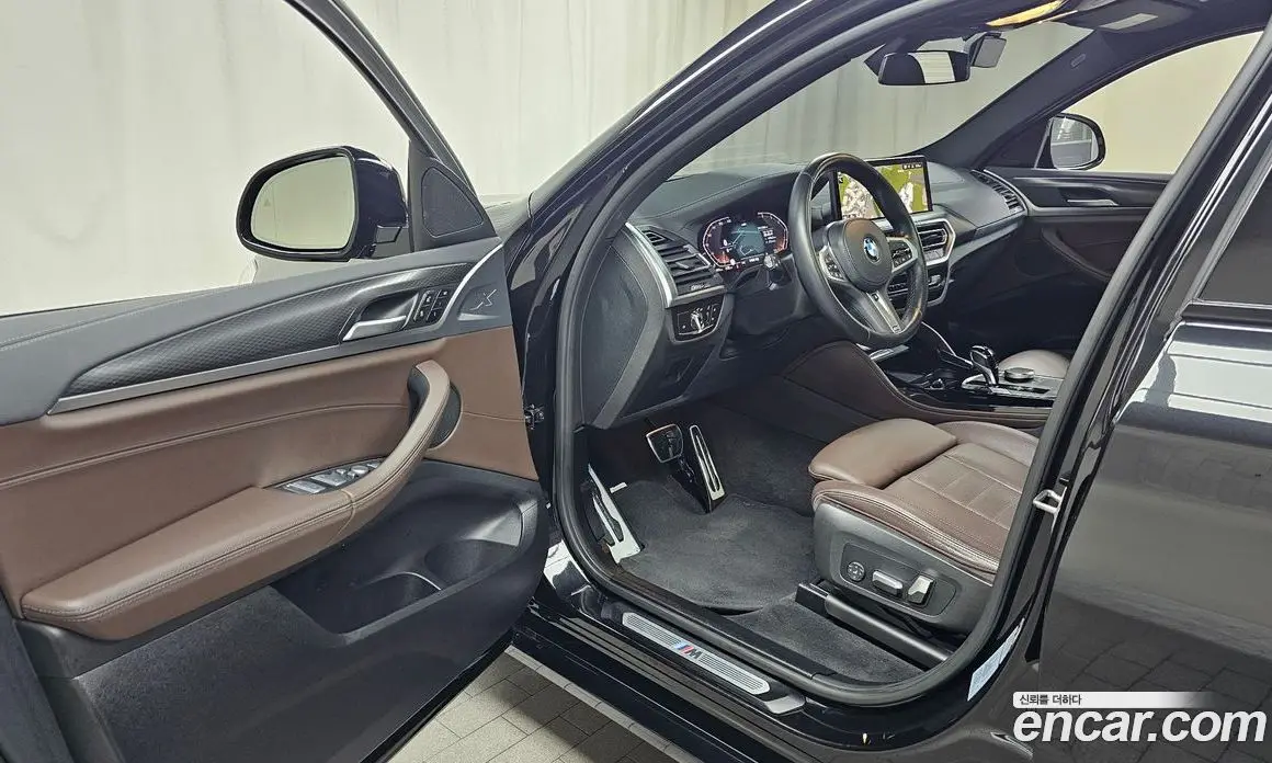 BMW X4 2023 2.0 автомат (гидро), фото 12