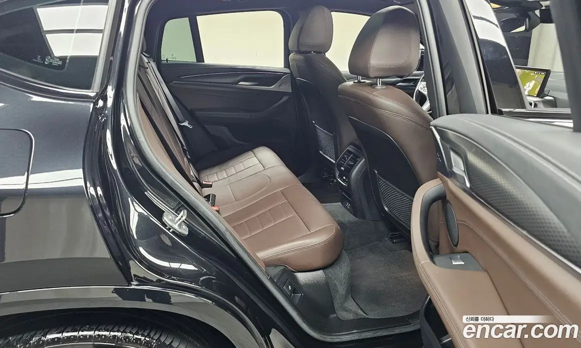 BMW X4 2023 2.0 автомат (гидро), фото 16