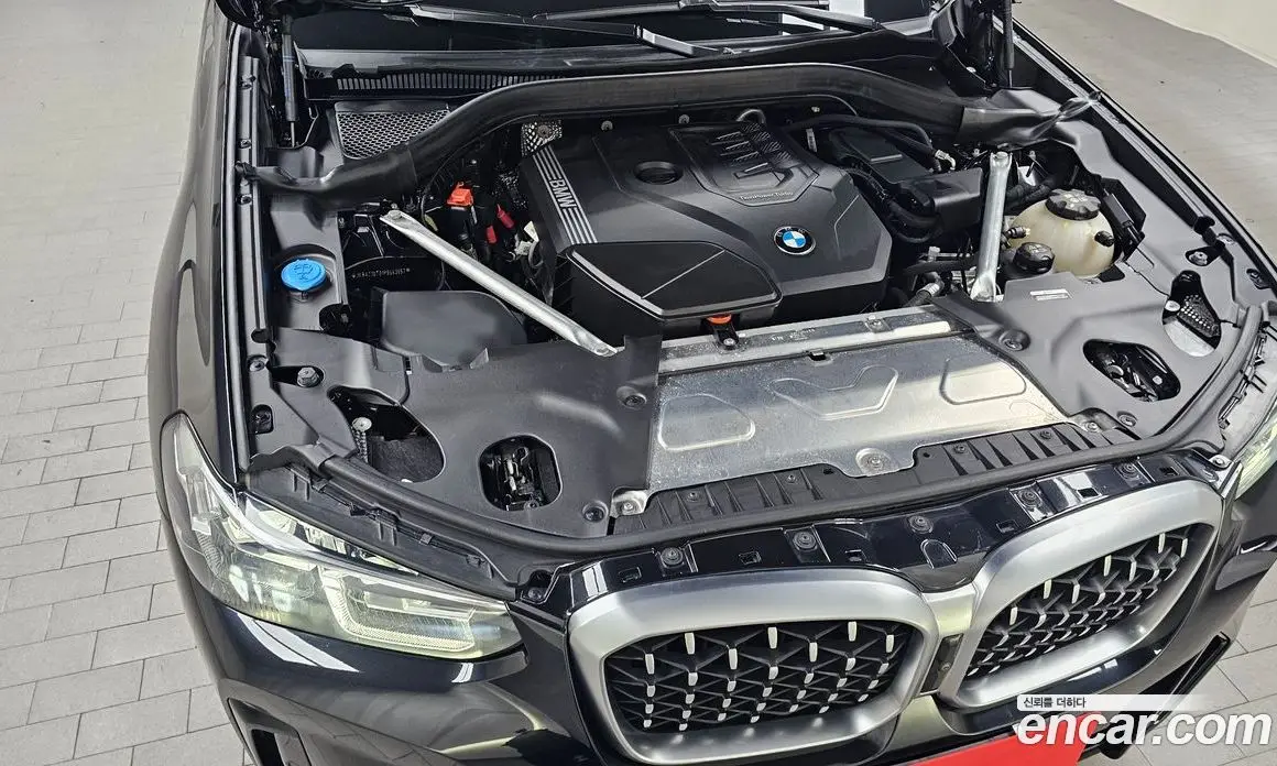 BMW X4 2023 2.0 автомат (гидро), фото 5