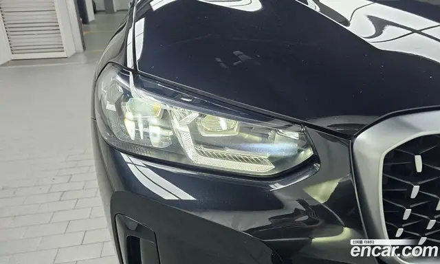 BMW X4 2023 2.0 автомат (гидро), миниатюра 7