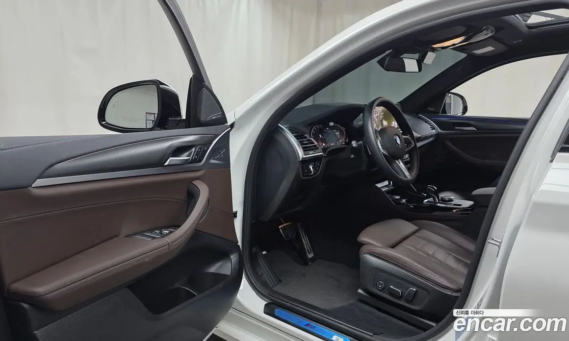 BMW X4 2025 2.0 автомат (гидро), фото 13