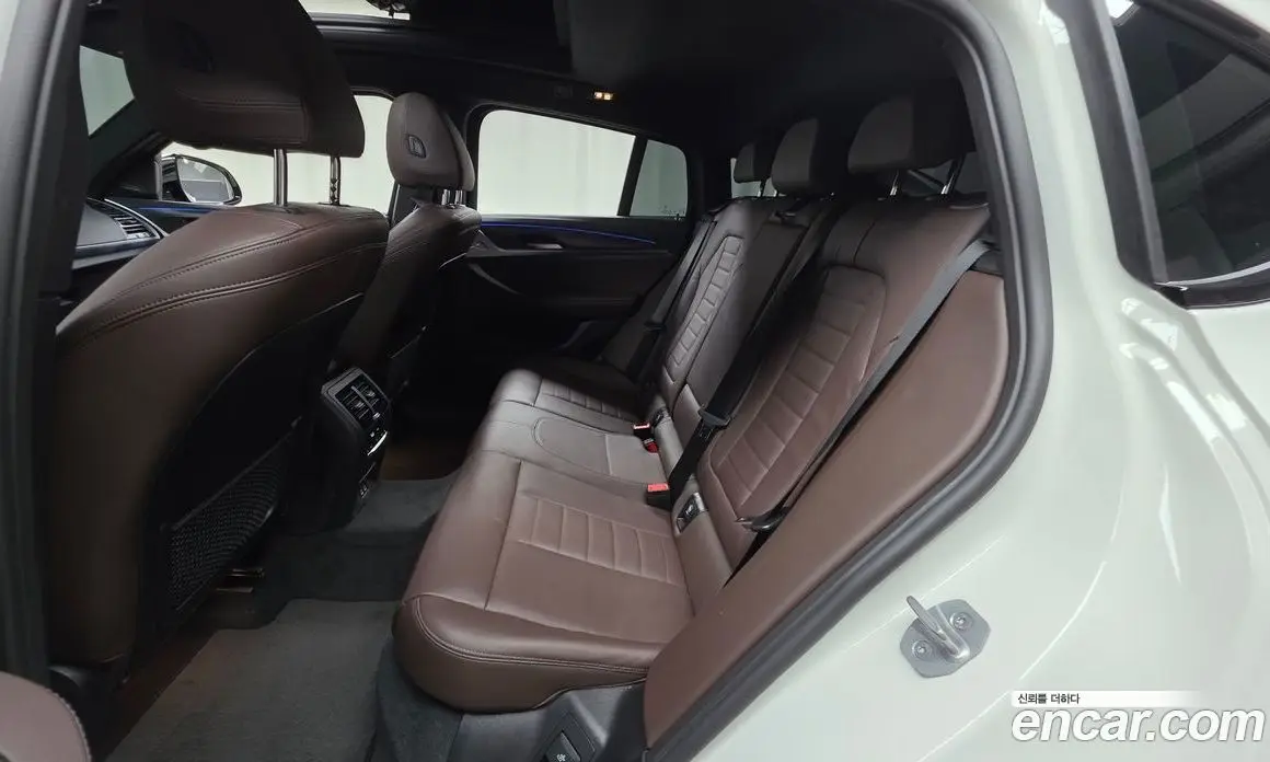 BMW X4 2025 2.0 автомат (гидро), фото 18